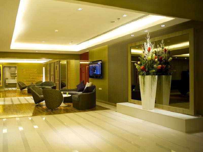 Hi Residence, Бангкок Интерьер фото